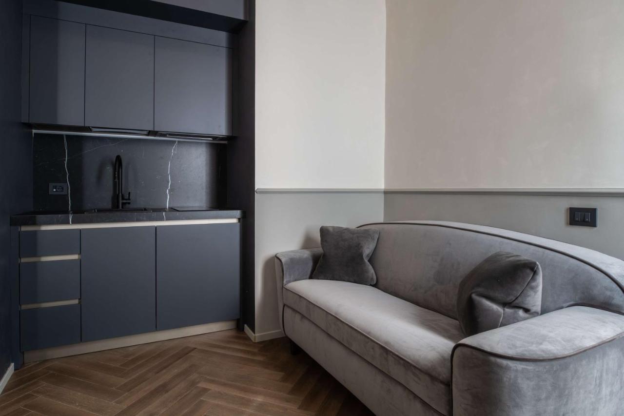 Luxury Apartments Palazzo Nani Venice Exterior photo